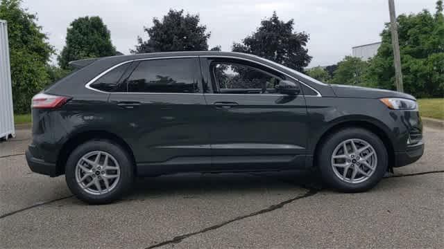 new 2024 Ford Edge car, priced at $39,906