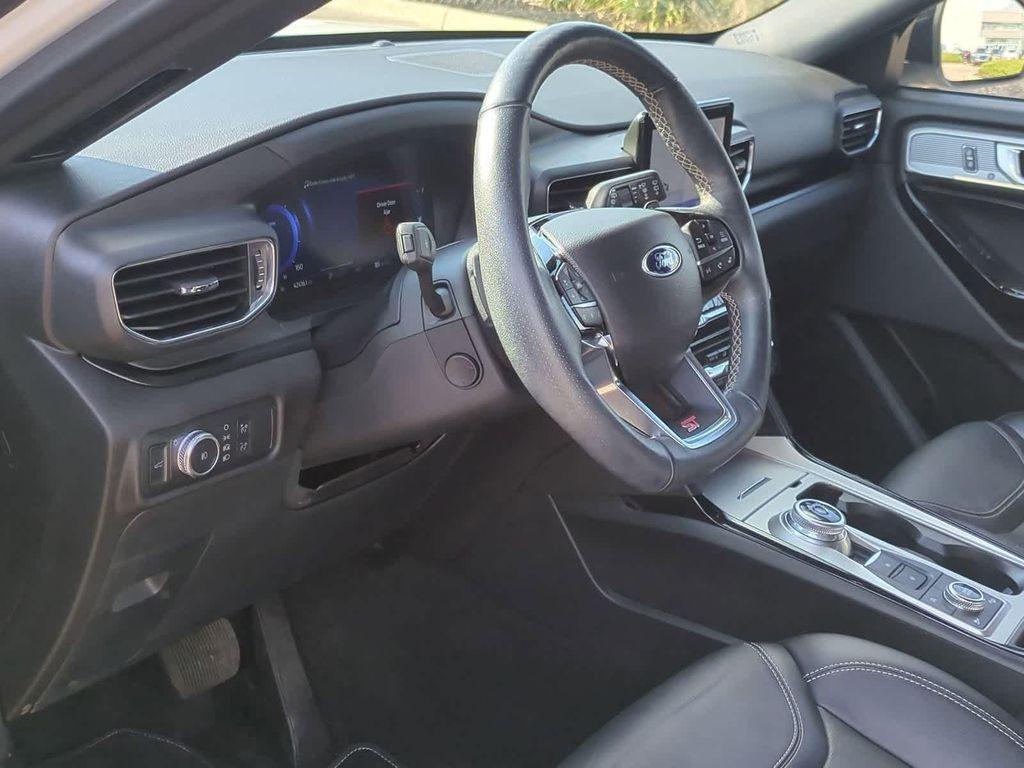 used 2022 Ford Explorer car, priced at $36,999