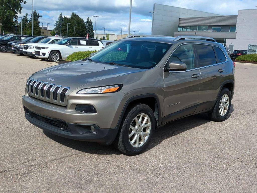 used 2017 Jeep Cherokee car, priced at $9,550