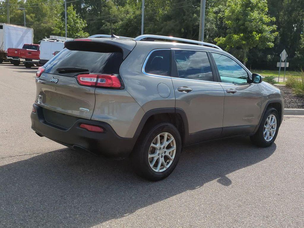 used 2017 Jeep Cherokee car, priced at $9,550