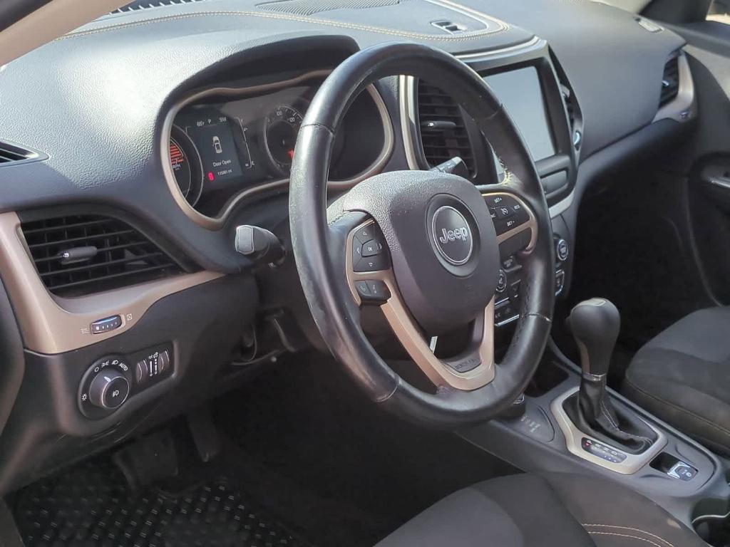 used 2017 Jeep Cherokee car, priced at $10,999