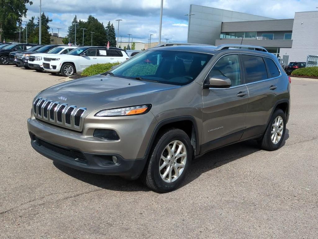 used 2017 Jeep Cherokee car, priced at $10,999