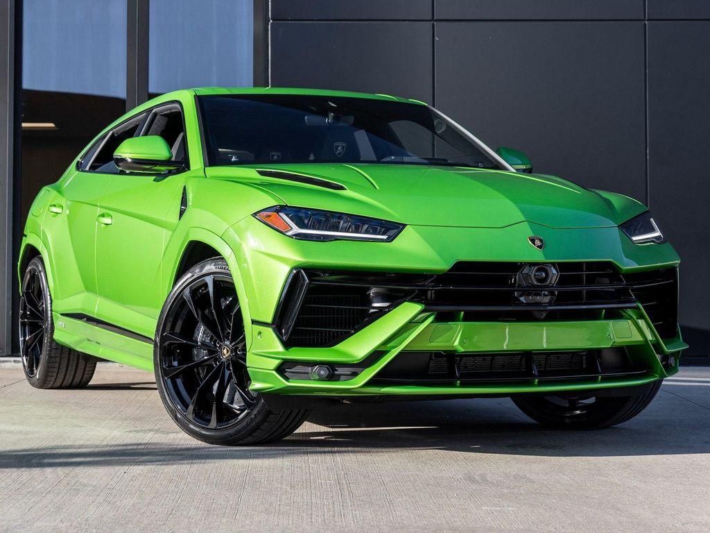used 2024 Lamborghini Urus car