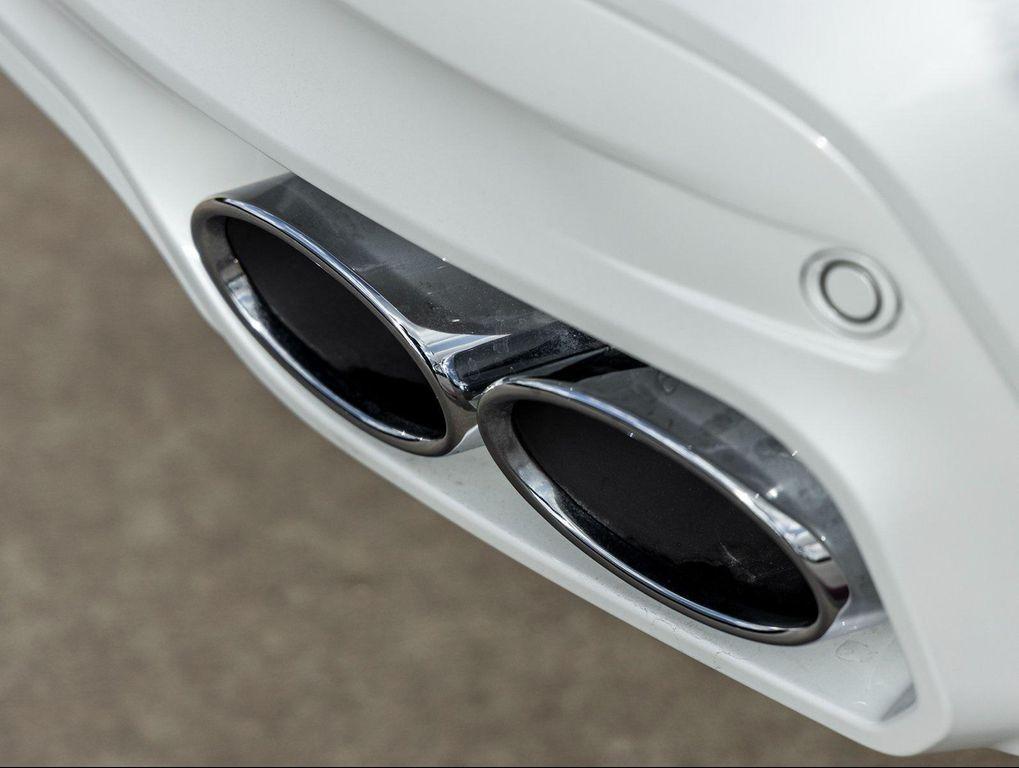 used 2025 BMW ALPINA XB7 car, priced at $136,998