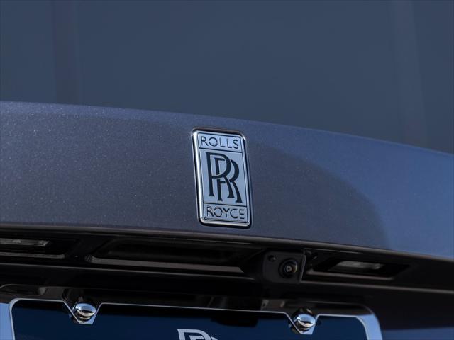 new 2025 Rolls-Royce Spectre car, priced at $473,925