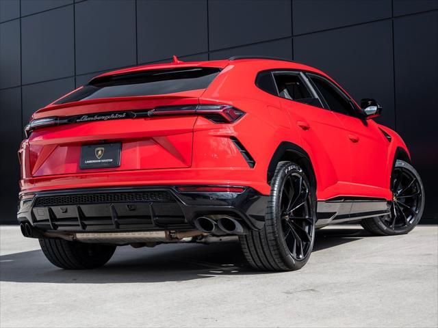 used 2022 Lamborghini Urus car, priced at $224,998