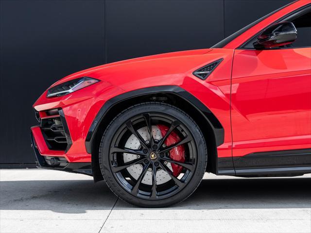 used 2022 Lamborghini Urus car, priced at $224,998