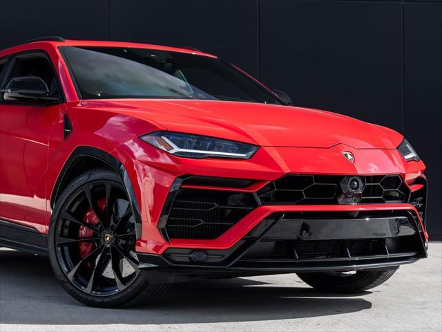 used 2022 Lamborghini Urus car, priced at $224,998