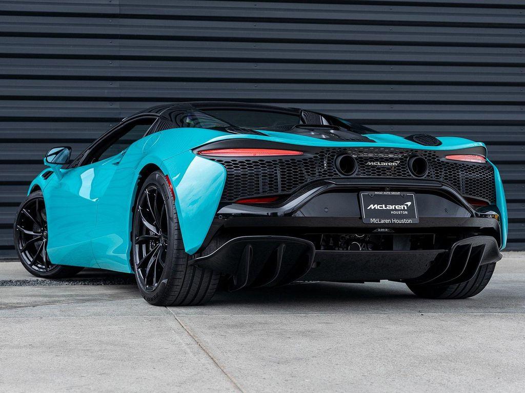 used 2025 McLaren Artura car, priced at $274,998