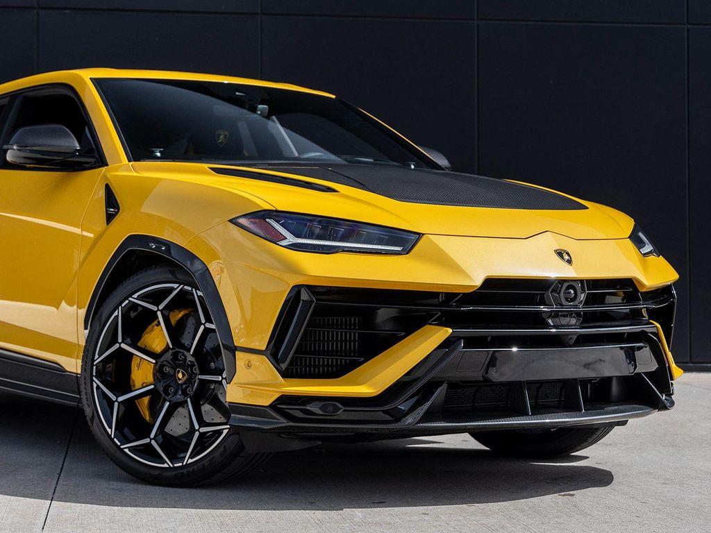 used 2024 Lamborghini Urus car, priced at $289,998