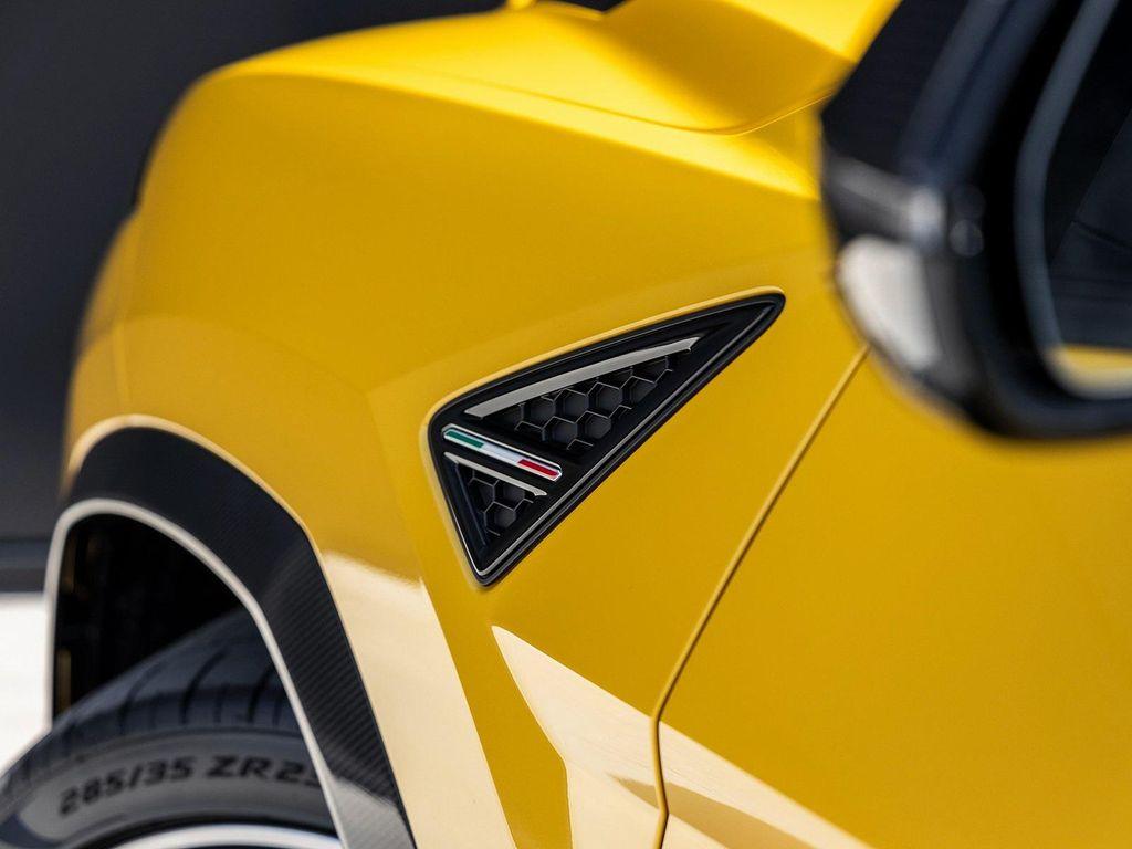 used 2024 Lamborghini Urus car, priced at $289,998