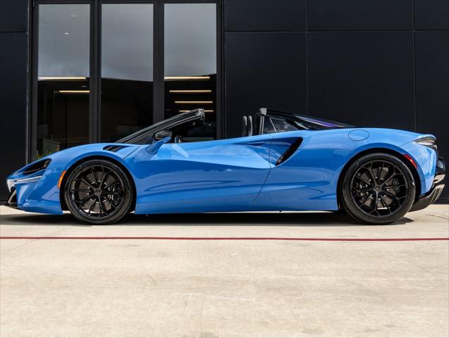 new 2025 McLaren Artura car, priced at $331,708
