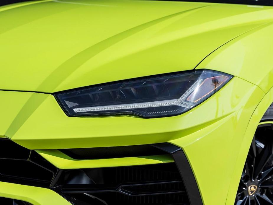 used 2022 Lamborghini Urus car, priced at $254,998