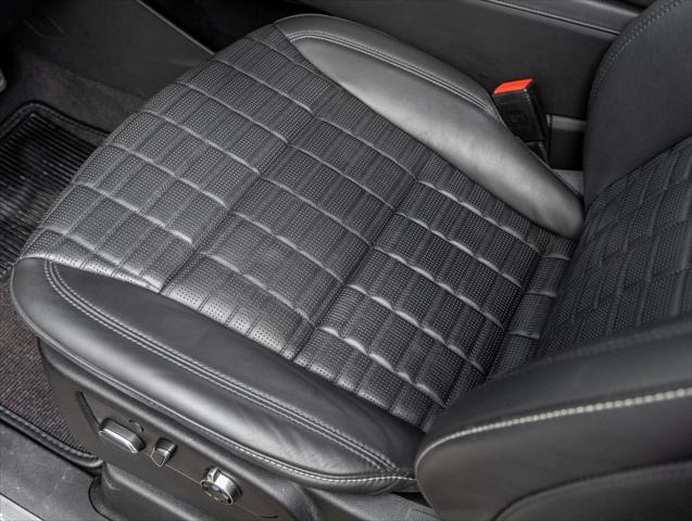 used 2023 Cadillac Escalade car, priced at $114,998
