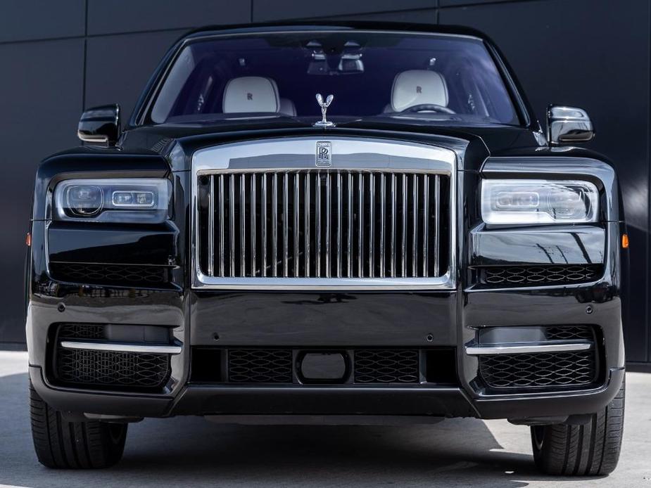 used 2023 Rolls-Royce Cullinan car, priced at $384,998