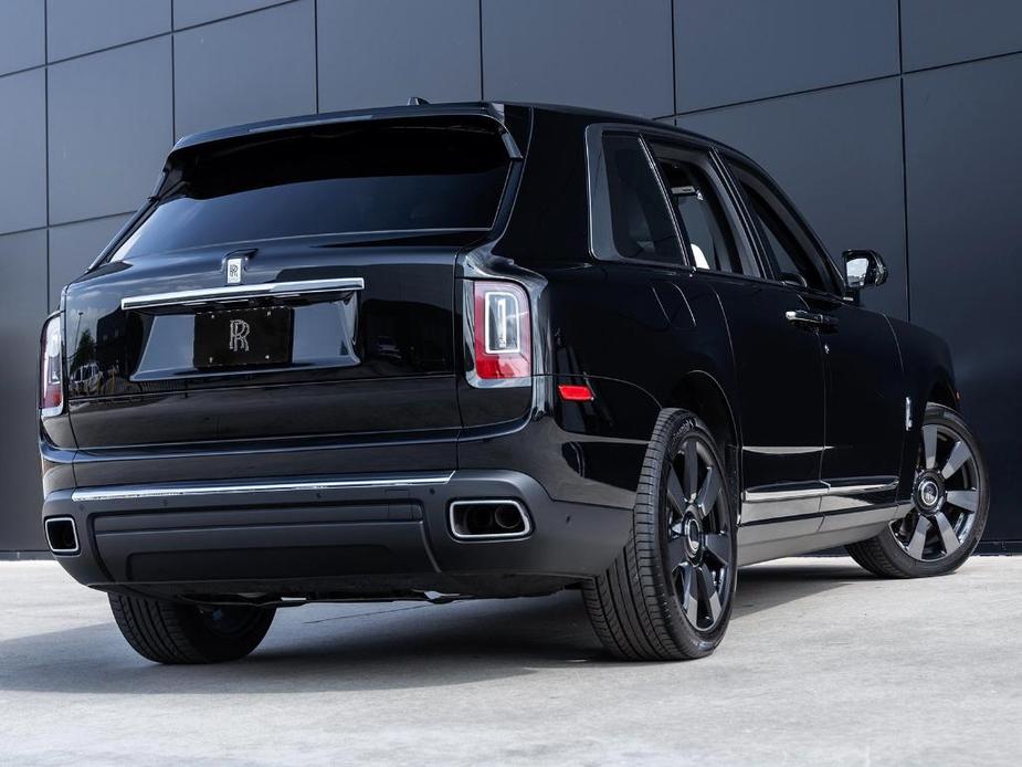 used 2023 Rolls-Royce Cullinan car, priced at $384,998