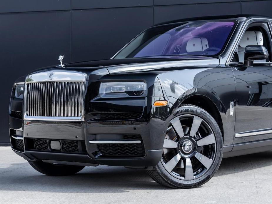 used 2023 Rolls-Royce Cullinan car, priced at $384,998