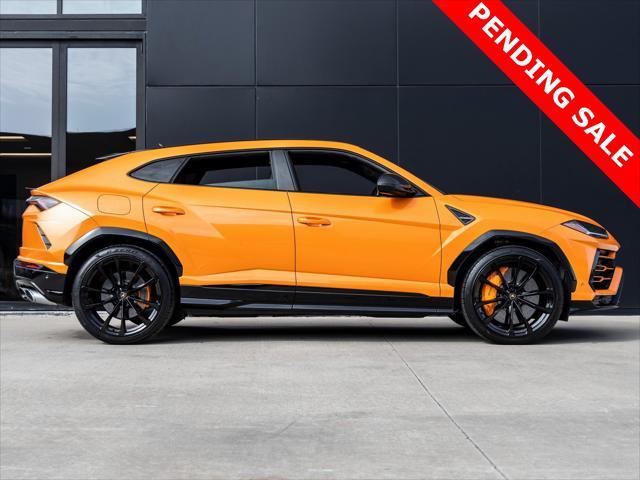 used 2022 Lamborghini Urus car, priced at $229,998