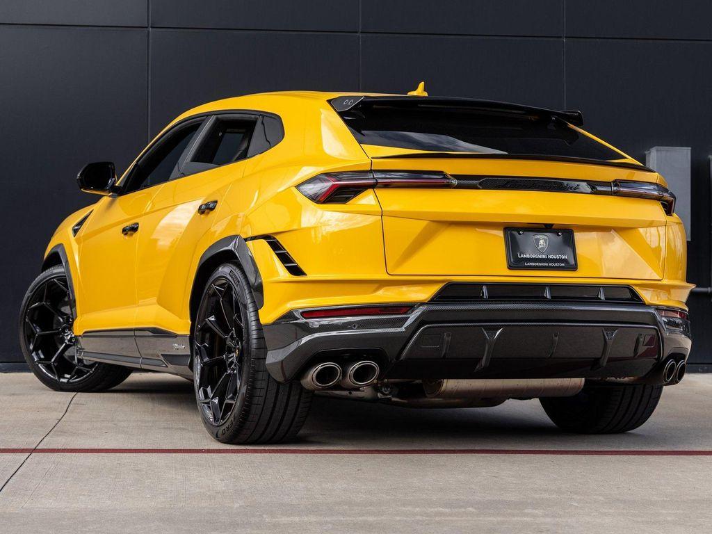 used 2023 Lamborghini Urus car, priced at $289,998