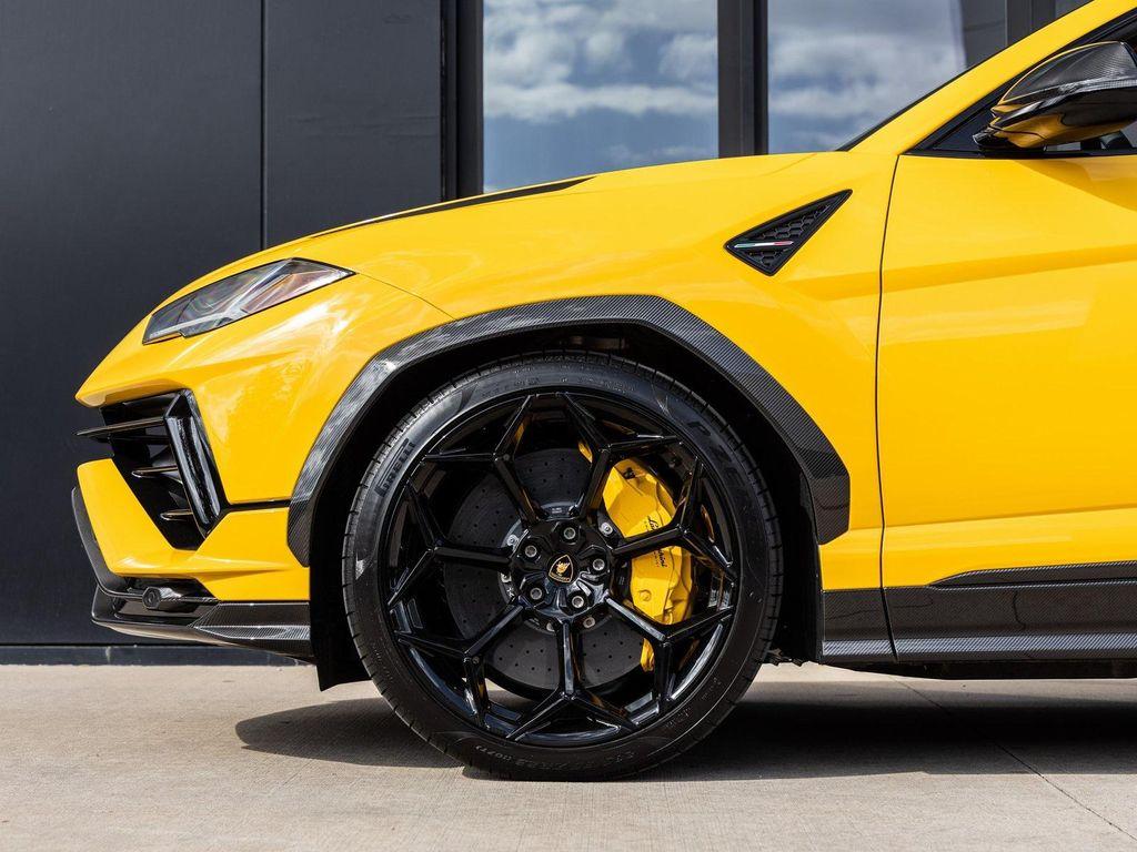used 2023 Lamborghini Urus car, priced at $289,998