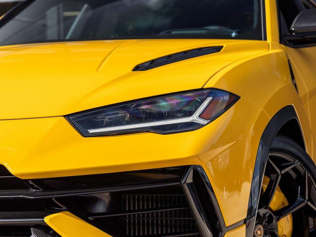 used 2023 Lamborghini Urus car, priced at $289,998