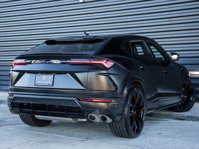 used 2021 Lamborghini Urus car, priced at $199,998