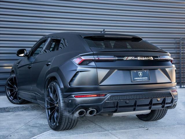 used 2021 Lamborghini Urus car, priced at $199,998