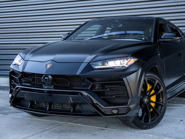 used 2021 Lamborghini Urus car, priced at $199,998