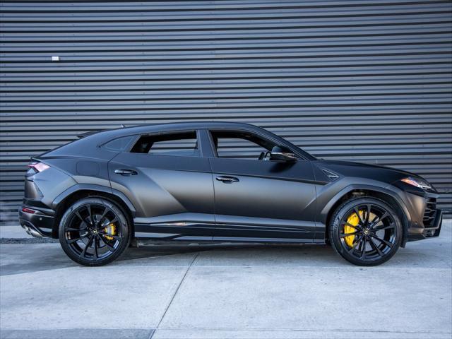 used 2021 Lamborghini Urus car, priced at $199,998