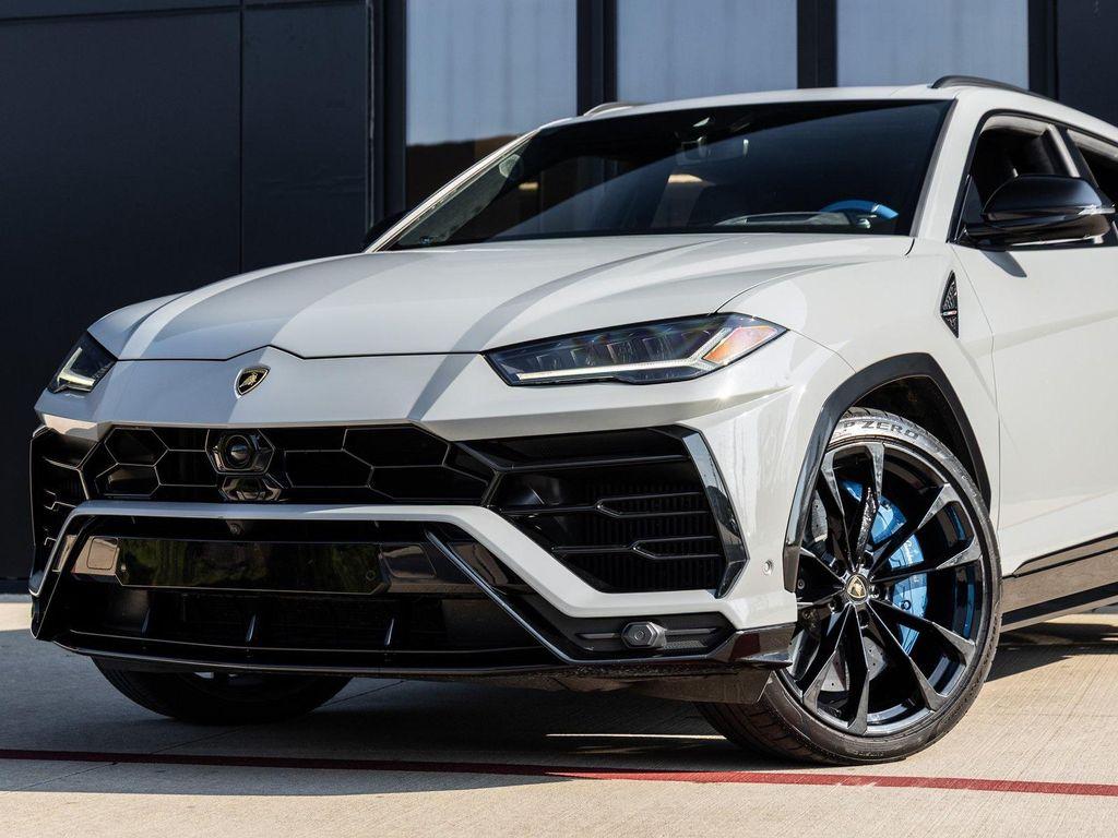 used 2021 Lamborghini Urus car, priced at $189,998