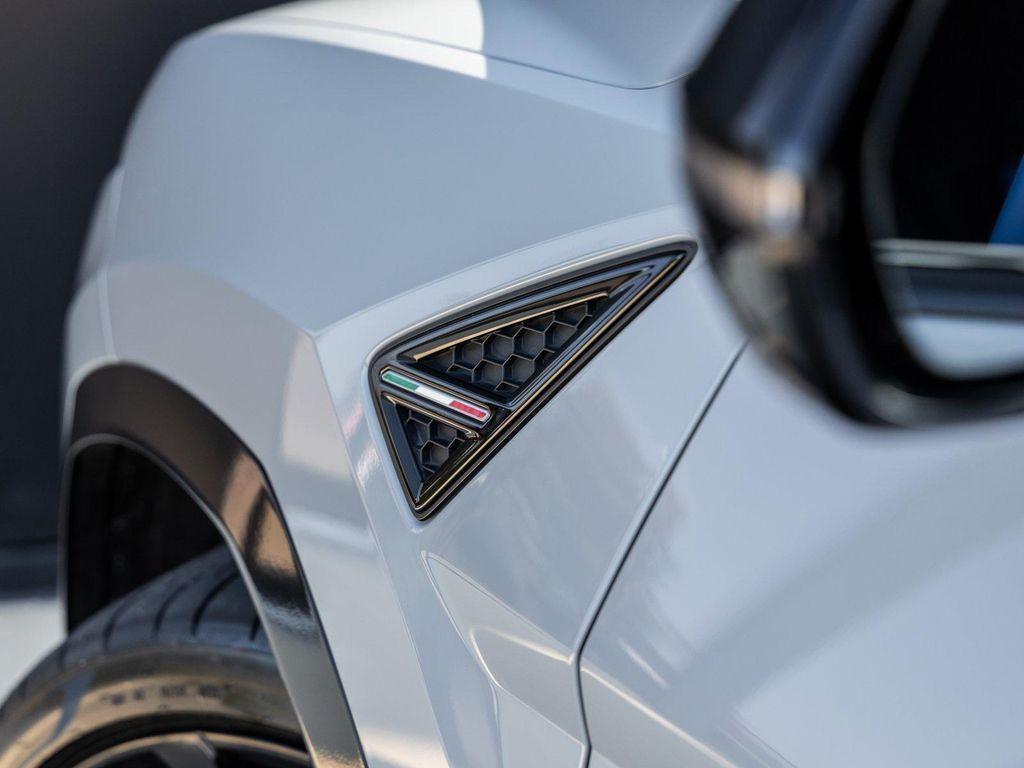 used 2021 Lamborghini Urus car, priced at $189,998