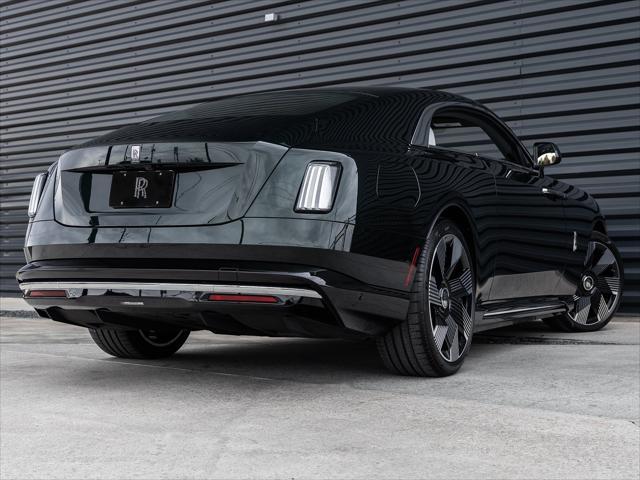 new 2025 Rolls-Royce Spectre car, priced at $473,175