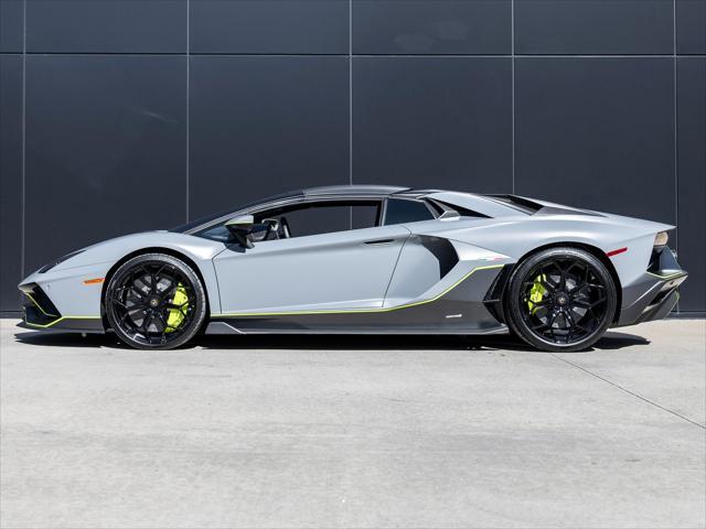 used 2022 Lamborghini Aventador SVJ car, priced at $779,998