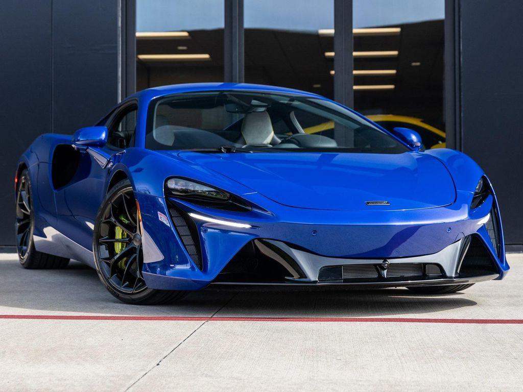 new 2026 McLaren Artura car, priced at $291,200