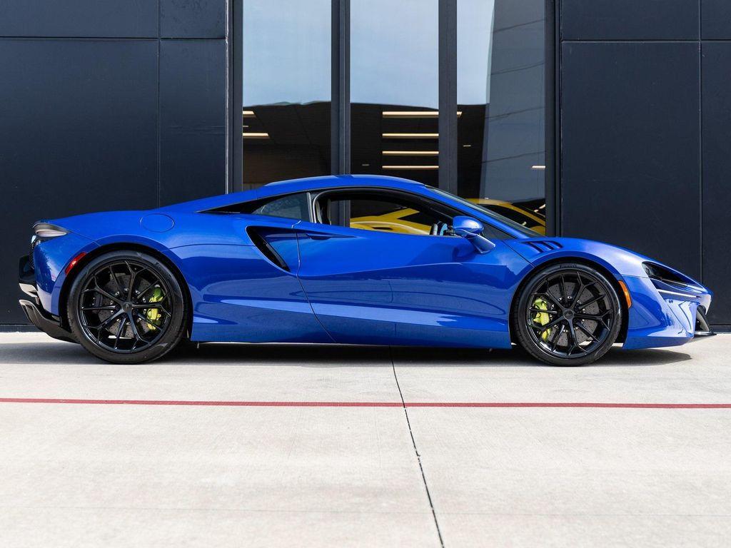 new 2026 McLaren Artura car, priced at $291,200