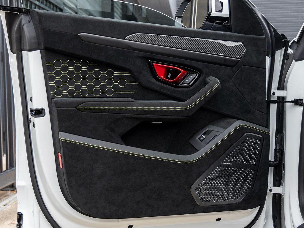 used 2024 Lamborghini Urus car, priced at $314,998