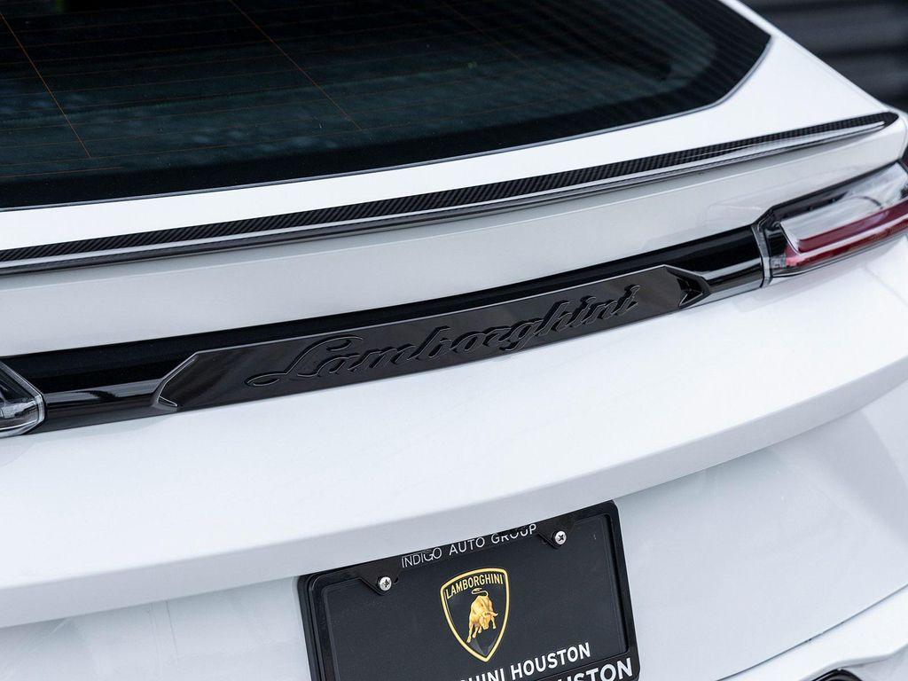 used 2024 Lamborghini Urus car, priced at $314,998