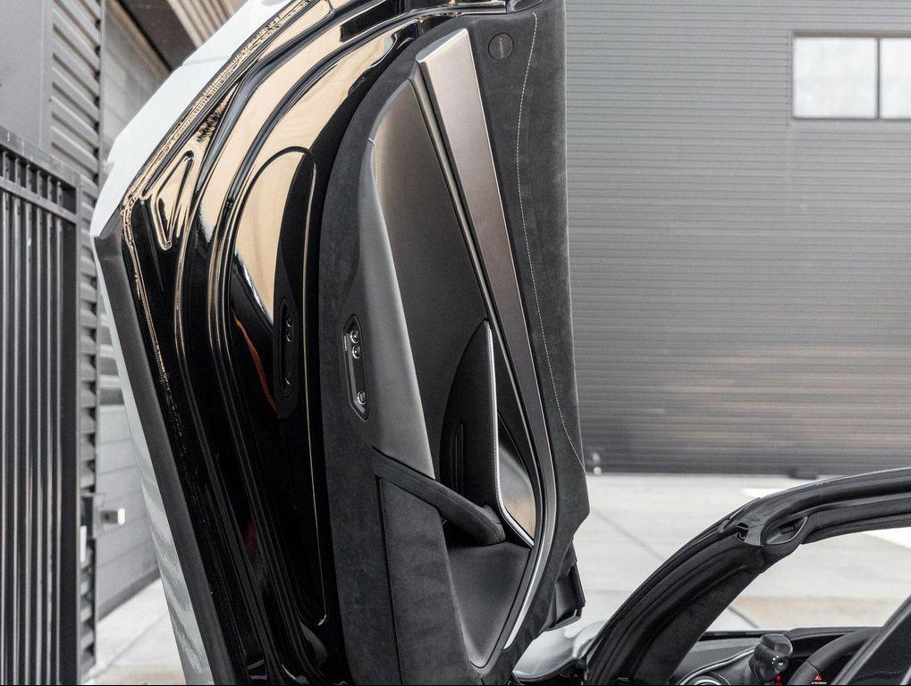 new 2025 McLaren 750S car, priced at $433,853