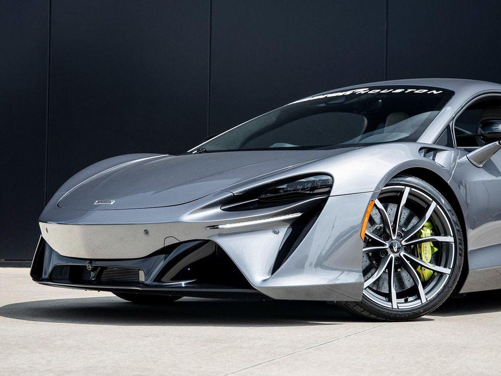 used 2023 McLaren Artura car, priced at $189,998