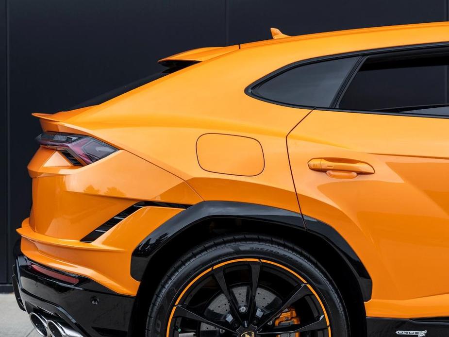used 2024 Lamborghini Urus car, priced at $319,998