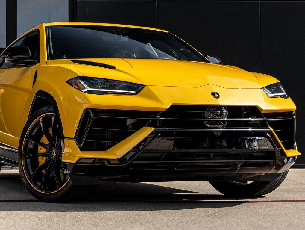 used 2023 Lamborghini Urus car, priced at $249,998