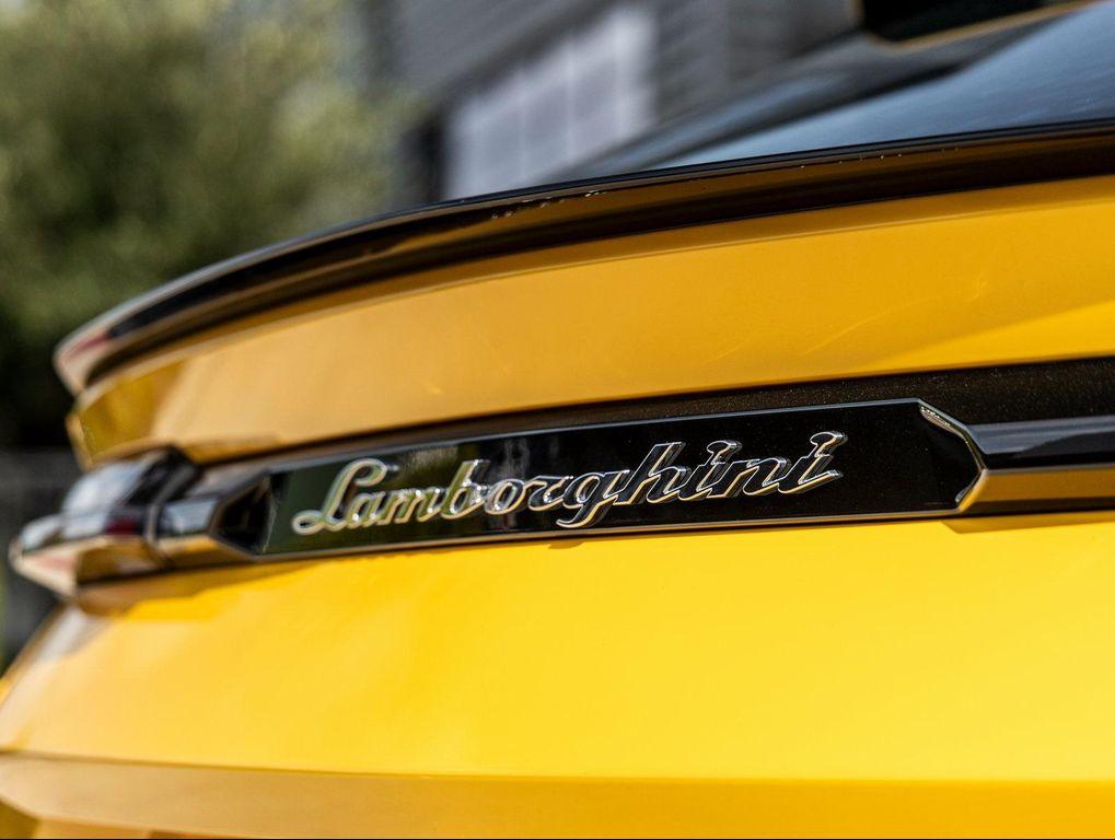 used 2023 Lamborghini Urus car, priced at $249,998