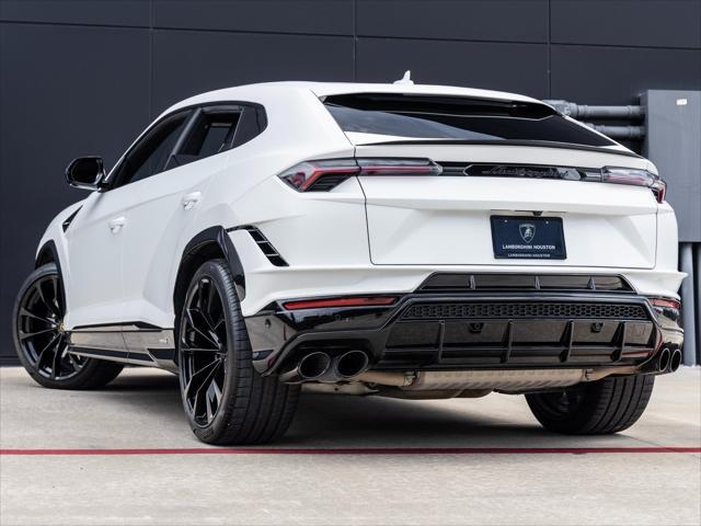 used 2024 Lamborghini Urus car, priced at $259,998