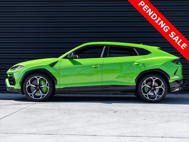 used 2022 Lamborghini Urus car, priced at $219,998