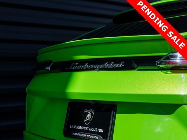 used 2022 Lamborghini Urus car, priced at $219,998