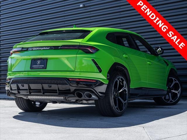 used 2022 Lamborghini Urus car, priced at $219,998