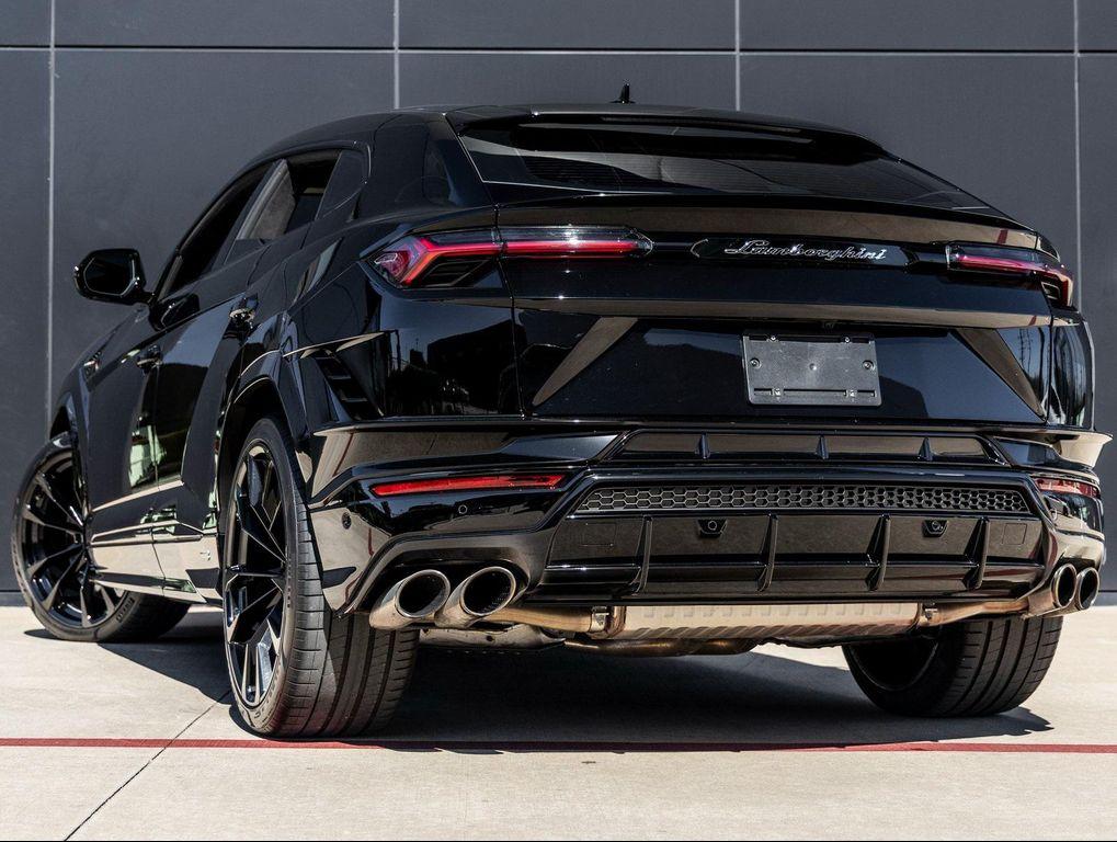 used 2024 Lamborghini Urus car, priced at $254,998