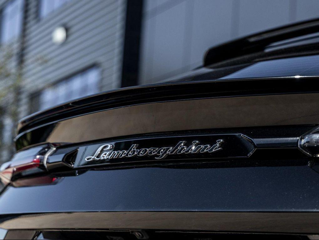 used 2024 Lamborghini Urus car, priced at $254,998