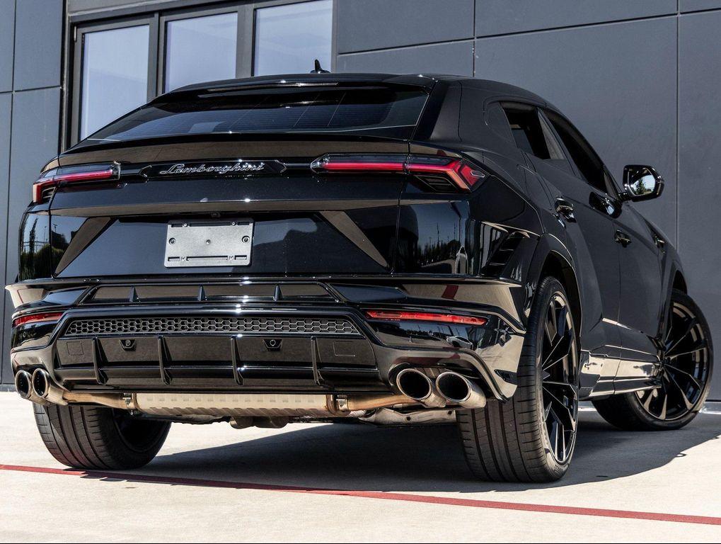 used 2024 Lamborghini Urus car, priced at $254,998