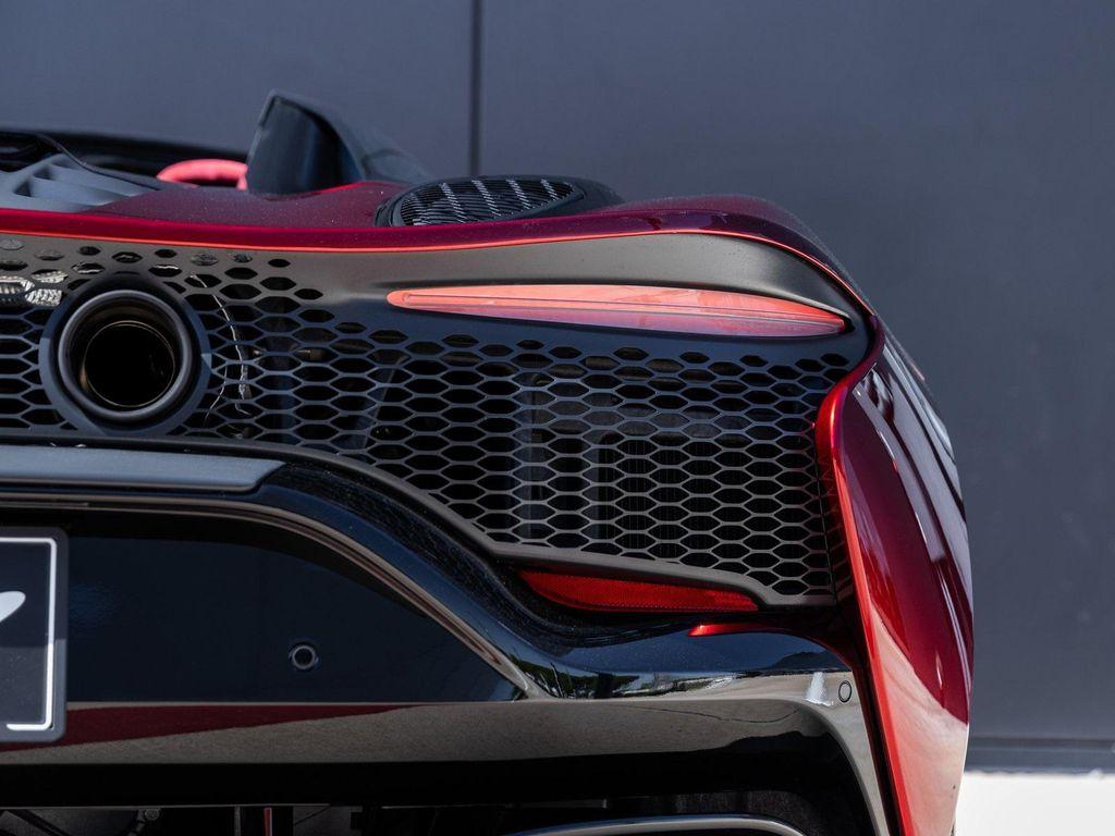 new 2025 McLaren Artura car, priced at $344,200